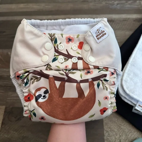 Reusable Cloth Diapers Set - Cream and Black - Picture 2 of 3